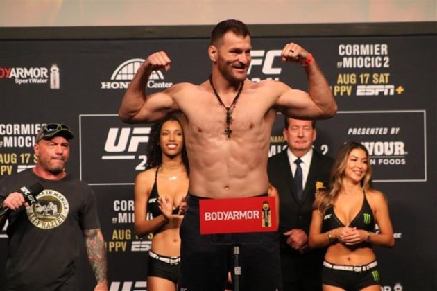 Ufc 241 Results Stipe Miocic Reclaims Title With Unbelievable Fourth Round Ko 