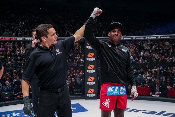 Lorenz Larkin Bellator MMA