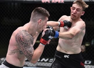 Brendan Allen punches Kyle Daukaus at UFC on ESPN 12