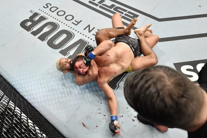 Deiveson Figueiredo chokes out Joseph Benavidez at UFC Fight Island 2