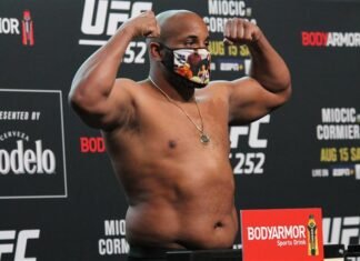 Daniel Cormier UFC 252
