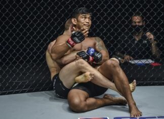 ONE Championship: Inside the Matrix main event, Reinier de Ridder takes the back of Aung La N Sang