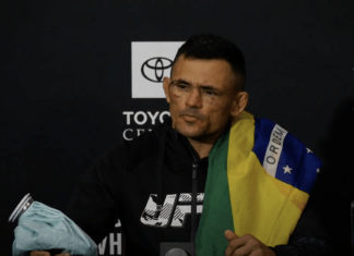 Douglas Silva de Andrade, UFC 271