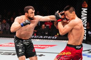 Song Kenan and Muslim Salikhov, UFC Macau