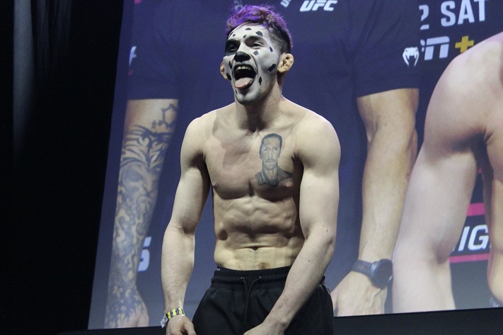 Melquizael Costa Expects 'Blood and War' in UFC Houston Showdown