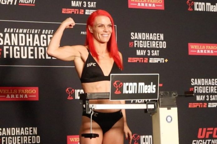 Gillian Robertson Gillian Robertson, UFC Des Moines weigh-in