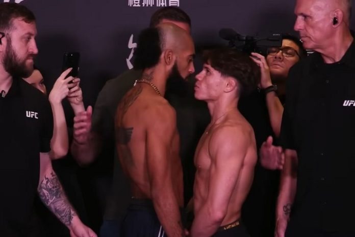 Lone'er Kavanagh and Charles Johnson, UFC Shanghai