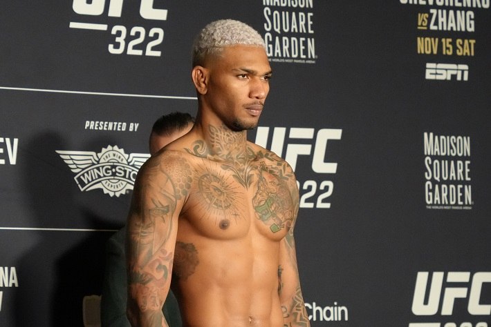 Morales, Nickal Among Four Performance Bonus Winners at UFC 322