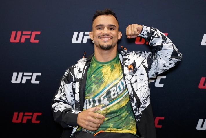 UFC Vegas 117's Daniel Santos: "I Came to Dominate This Division"