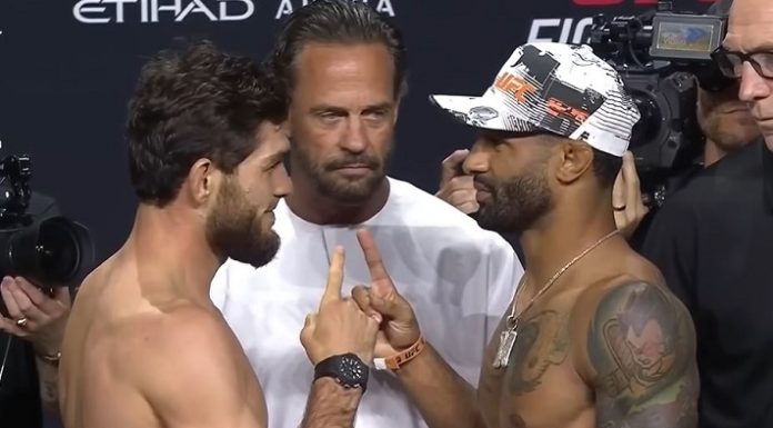 Nurullo Aliev and Mike Davis, UFC Abu Dhabi