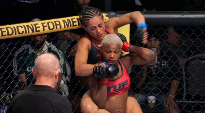 Tina Black vs. Delphine Benouaich, The Ultimate Fighter 34